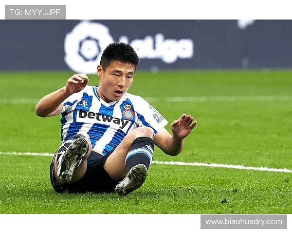 客场翻盘！曼联2-1逆转告捷，终结三轮不胜，排名重回英超前十！